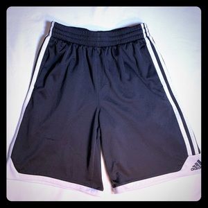 5/$35!  Kids Adidas shorts size Medium (10/12)